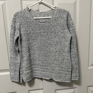 Textured Knit Crewneck Sweater in Light Gray Speckle